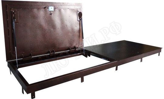 Напольный люк Дворник Уголок, алюминиевый рифленый лист, 2 створки 800*2400 Напольный люк Дворник Уголок, алюминиевый рифленый лист, 2 створки 800*2400