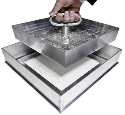 Напольный люк Премиум 54 мм 2 створки Напольный люк Премиум 54 мм 2 створки